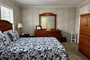 616 6th St, Bloomington, IL 61704 - Photo 14