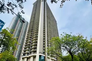 6007 N Sheridan Rd, Chicago, IL 60660 - Photo 1