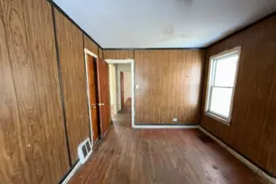 612 E 104th St, Chicago, IL 60628 - Photo 8