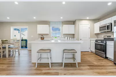 1725 Sunglow Lane, Dekalb, IL 60115 - Photo 4