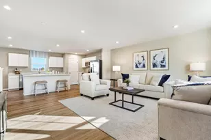 1725 Sunglow Ln, Dekalb, IL 60115 - Photo 2