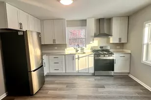 518 Spring St, Streator, IL 61364 - Photo 4