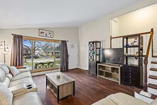 1N742 Forest Ave, Glen Ellyn, IL 60137 - Photo 6