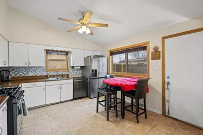 1N742 Forest Avenue, Glen Ellyn, IL 60137 - Photo 10