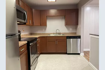 803 Garden Circle #7, Streamwood, IL 60107 - Photo 4