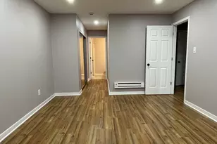 803 Garden Cir, Streamwood, IL 60107 - Photo 10