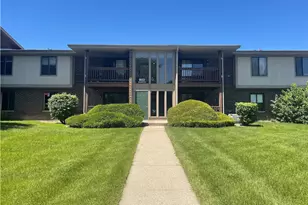 803 Garden Cir, Streamwood, IL 60107 - Photo 1