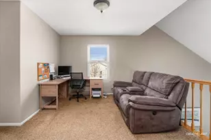 205 Churchill Ln, Aurora, IL 60504 - Photo 16