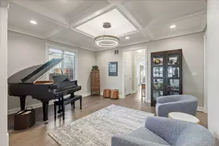 2611 Laurel Ln, Wilmette, IL 60091 - Photo 6