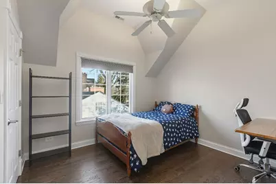 2611 Laurel Lane, Wilmette, IL 60091 - Photo 24