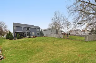 220 S Glenbrook Trail, McHenry, IL 60050 - Photo 40