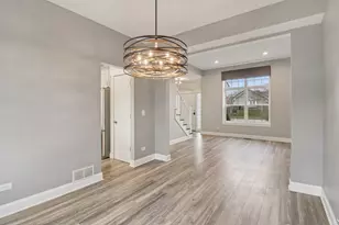 220 S Glenbrook Trail, McHenry, IL 60050 - Photo 10