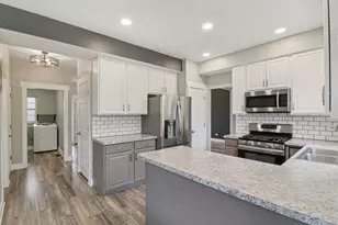 220 S Glenbrook Trail, McHenry, IL 60050 - Photo 14