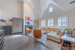 1942 S Prairie Ave, Chicago, IL 60616 - Photo 2