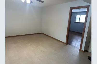 440 E Jefferson Avenue #4, Hampshire, IL 60140 - Photo 8