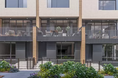 2235 W Oakdale Avenue #3-D, Chicago, IL 60618 - Photo 2