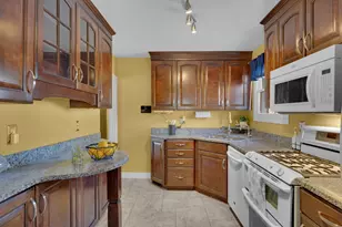 3238 178th St, Lansing, IL 60438 - Photo 8