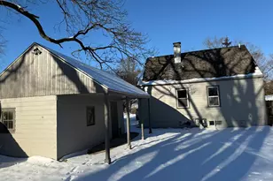 418 E Chestnut St, Paxton, IL 60957 - Photo 16