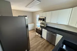 418 E Chestnut St, Paxton, IL 60957 - Photo 6