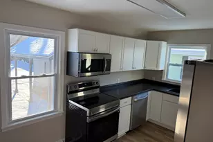 418 E Chestnut St, Paxton, IL 60957 - Photo 4