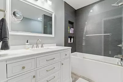 1389 S Candlestick Way, Waukegan, IL 60085 - Photo 14