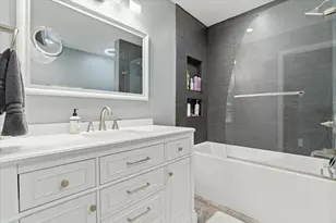 1389 S Candlestick Way, Waukegan, IL 60085 - Photo 14