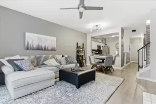 1389 S Candlestick Way, Waukegan, IL 60085 - Photo 4