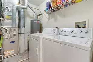 1389 S Candlestick Way, Waukegan, IL 60085 - Photo 16