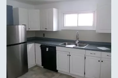 319 N Chestnut Street, Princeton, IL 61356 - Photo 2