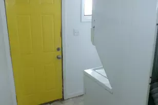 319 N Chestnut St, Princeton, IL 61356 - Photo 4