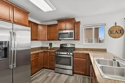 308 Niagara Drive, Volo, IL 60073 - Photo 8