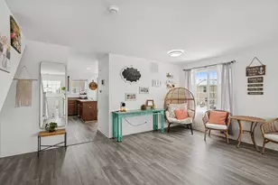 308 Niagara Dr, Volo, IL 60073 - Photo 4