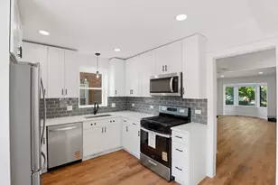 2705 N 73rd Ave, Elmwood Park, IL 60707 - Photo 2