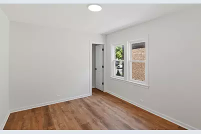 2705 N 73rd Avenue, Elmwood Park, IL 60707 - Photo 14