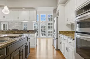 10 Lakeside Ln, North Barrington, IL 60010 - Photo 8