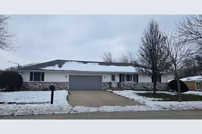 394 S Walnut Street, Manteno, IL 60950 - Photo 1