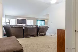 13362 Piccaddilly Ct, Beach Park, IL 60083 - Photo 2