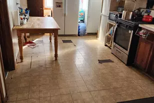 657 E 100th Pl, Chicago, IL 60628 - Photo 8