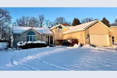 24914 W Illini Drive, Plainfield, IL 60544 - Photo 1