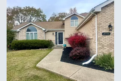 24914 W Illini Drive, Plainfield, IL 60544 - Photo 4