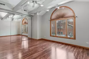 3219 N Richmond St, Chicago, IL 60618 - Photo 12