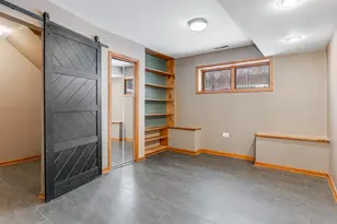 3219 N Richmond St, Chicago, IL 60618 - Photo 22