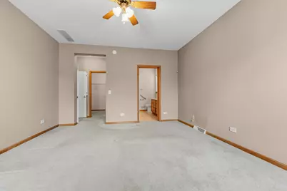 102 Hitching Post Lane, Grayslake, IL 60030 - Photo 10