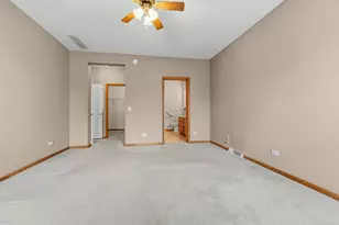 102 Hitching Post Ln, Grayslake, IL 60030 - Photo 10