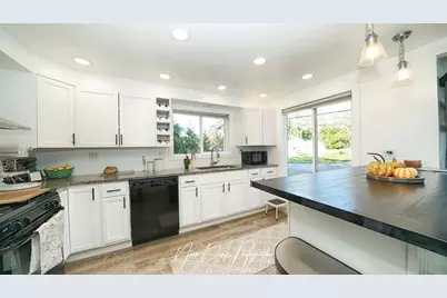 34966 N Forest Avenue, Ingleside, IL 60041 - Photo 8