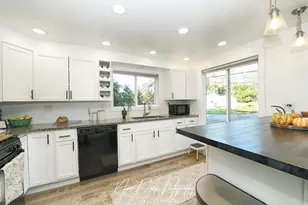 34966 N Forest Ave, Ingleside, IL 60041 - Photo 8