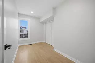 3143 N Sawyer Ave, Chicago, IL 60618 - Photo 14