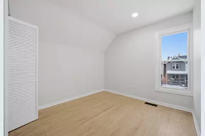 3143 N Sawyer Avenue, Chicago, IL 60618 - Photo 16