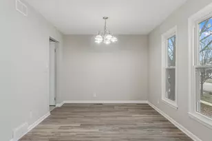 322 Rockhurst Rd, Bolingbrook, IL 60440 - Photo 6