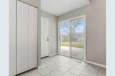 322 Rockhurst Road, Bolingbrook, IL 60440 - Photo 2